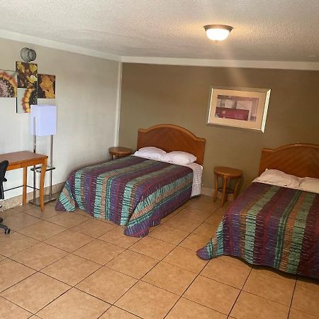 Budgetel Inn And Suites - Луїсвілл Екстер'єр фото
